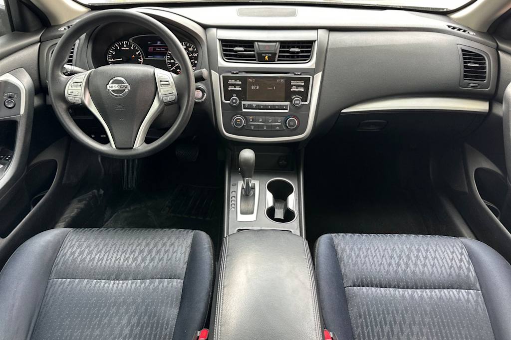 Thumbnail: 2017 Nissan Altima - 2