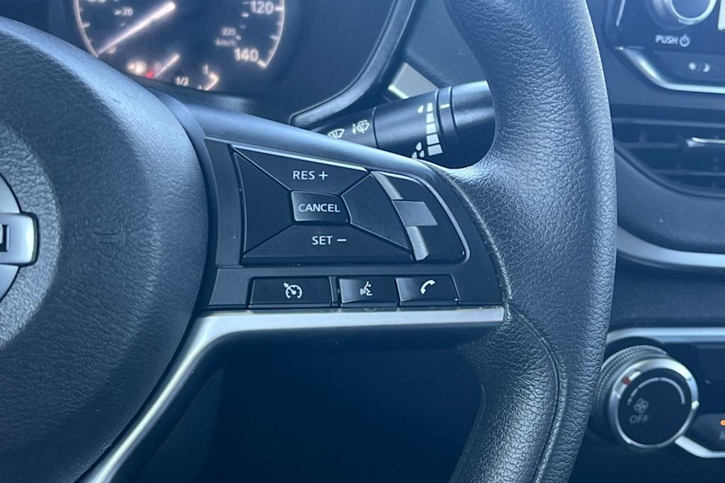 Thumbnail: 2021 Nissan Altima - 29