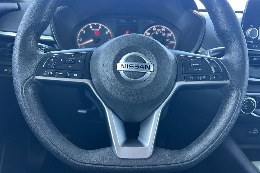 Thumbnail: 2021 Nissan Altima - 28