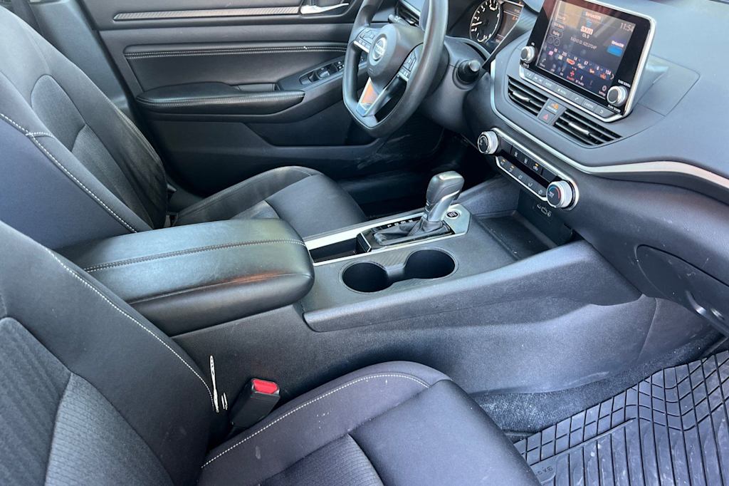 Thumbnail: 2019 Nissan Altima - 10