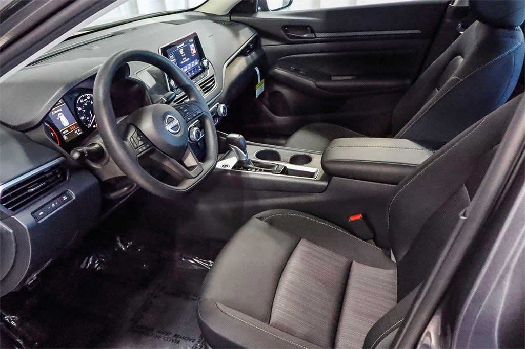 Thumbnail: 2025 Nissan Altima - 11