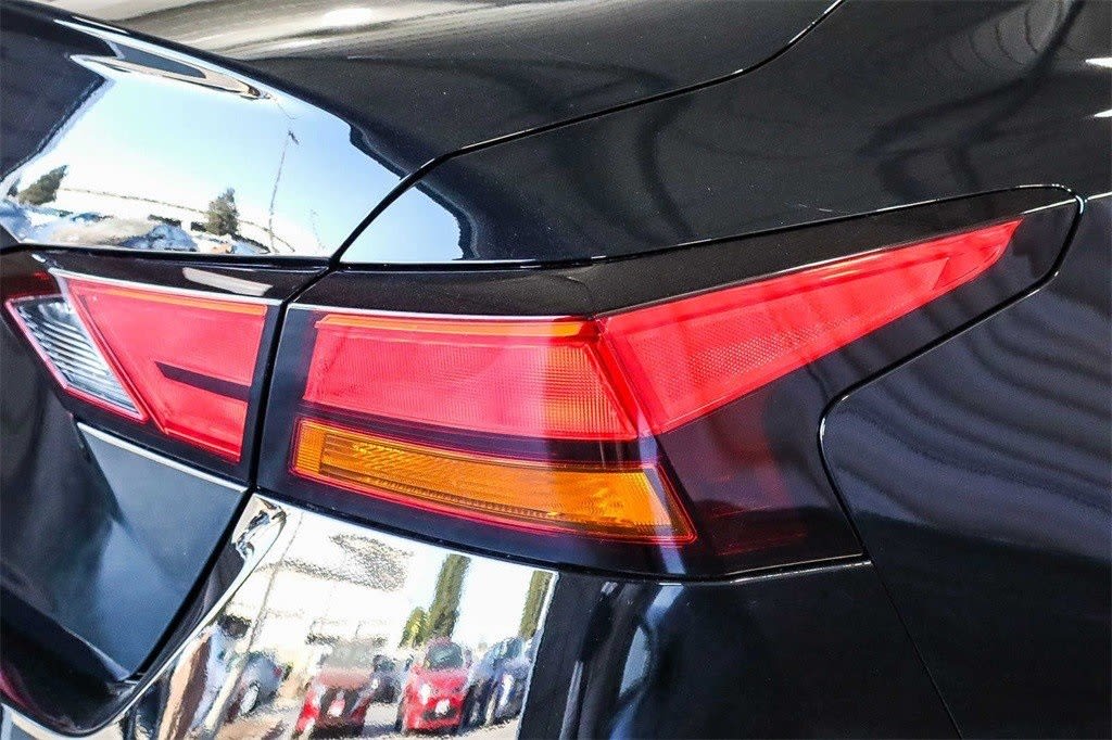 Thumbnail: 2025 Nissan Altima - 22