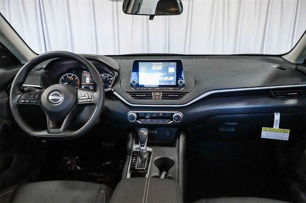 Thumbnail: 2025 Nissan Altima - 2