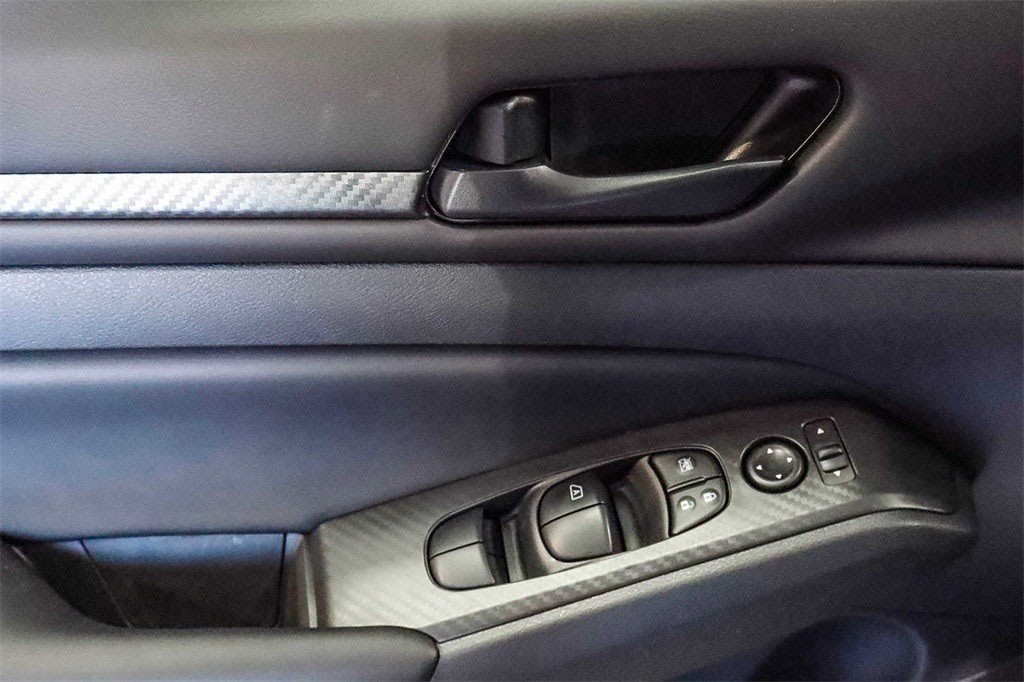 Thumbnail: 2025 Nissan Altima - 25