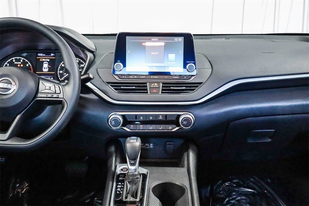 2025 Nissan Altima S 2