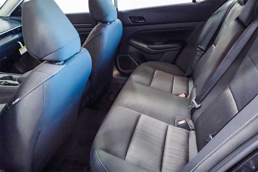 2025 Nissan Altima S 11
