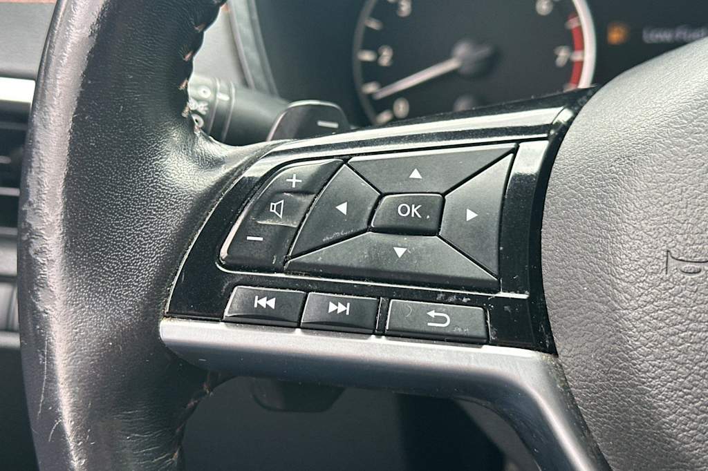 Thumbnail: 2021 Nissan Altima - 29