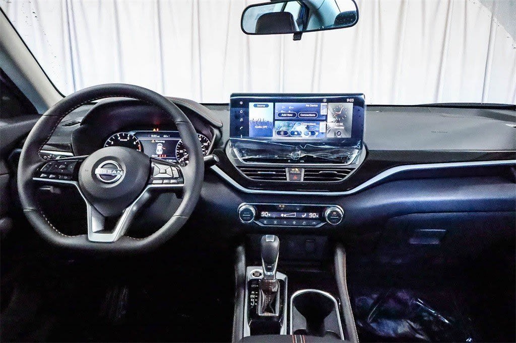 Thumbnail: 2025 Nissan Altima - 8