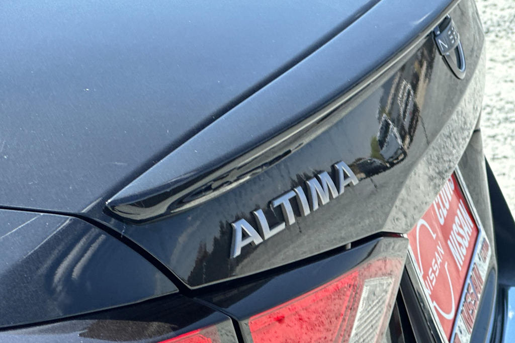 Thumbnail: 2023 Nissan Altima - 20