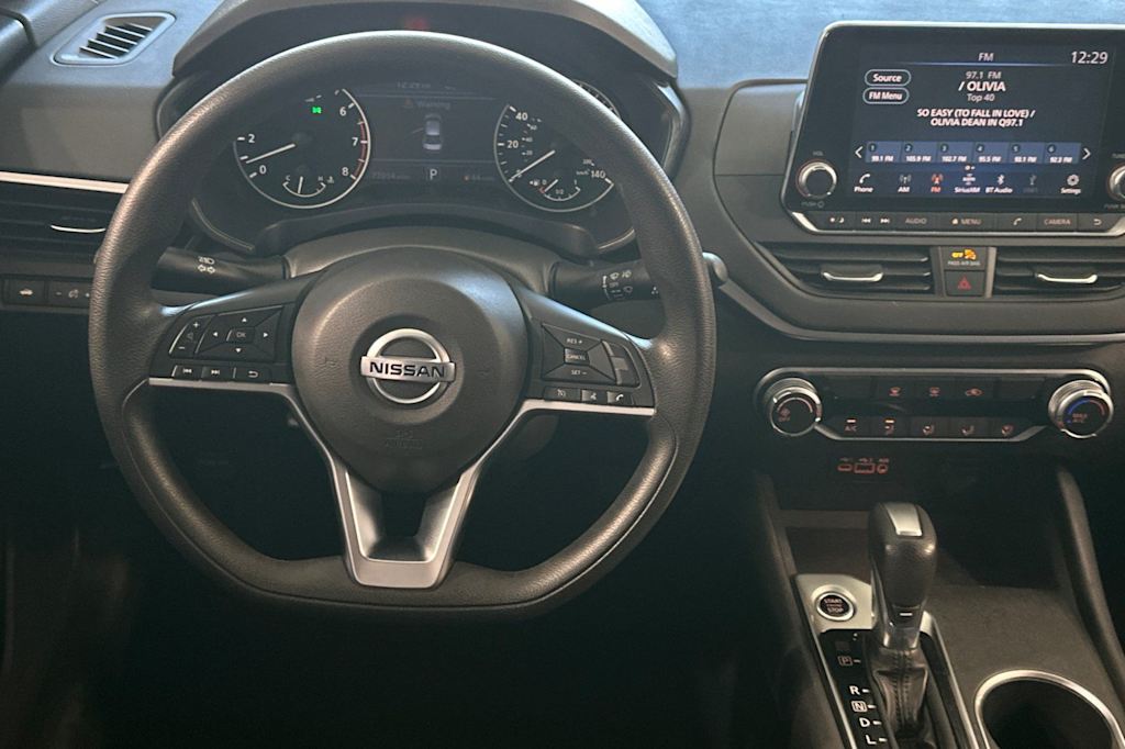 Thumbnail: 2022 Nissan Altima - 12