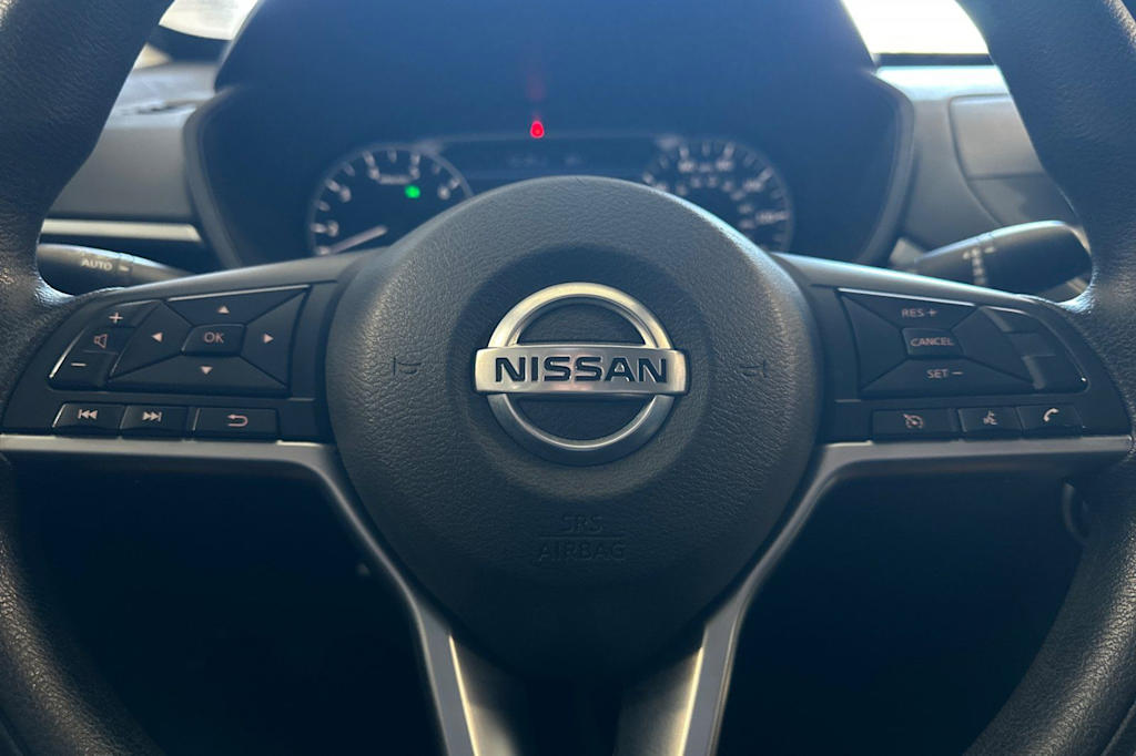Thumbnail: 2022 Nissan Altima - 25