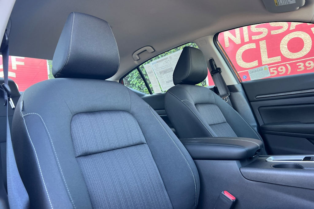 Thumbnail: 2025 Nissan Altima - 10