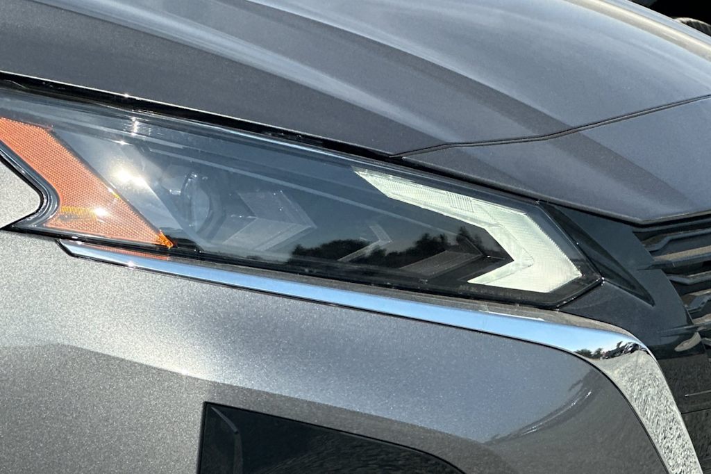 Thumbnail: 2025 Nissan Altima - 28