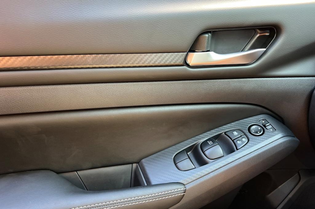 Thumbnail: 2025 Nissan Altima - 22