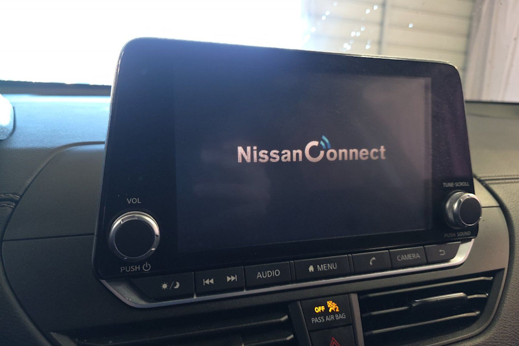 Thumbnail: 2020 Nissan Altima - 14