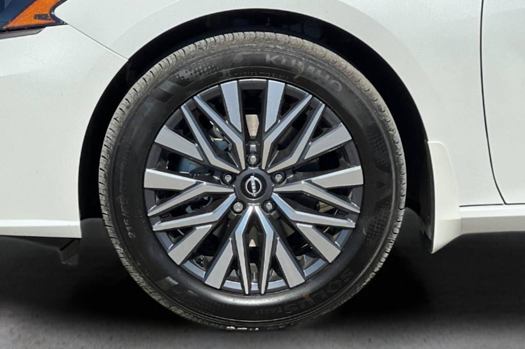 Thumbnail: 2026 Nissan Altima - 8