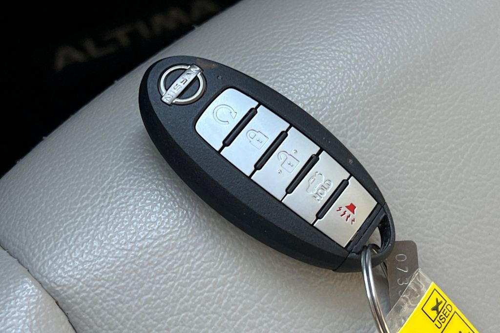 Thumbnail: 2023 Nissan Altima - 17