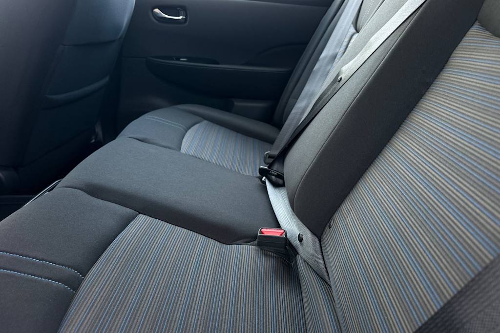 2025 Nissan Leaf SV Plus 11