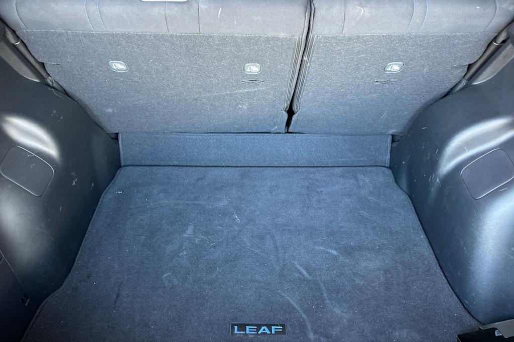 Thumbnail: 2023 Nissan Leaf - 10