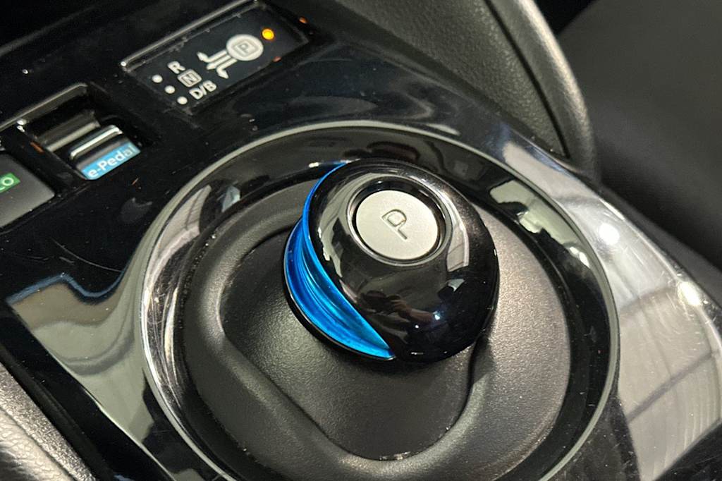 Thumbnail: 2023 Nissan Leaf - 27