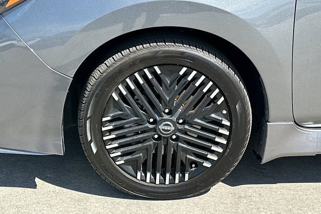 Thumbnail: 2023 Nissan Leaf - 8