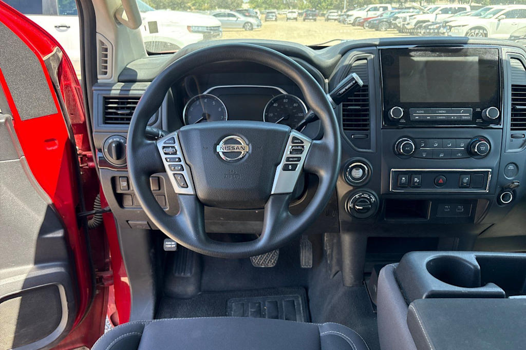 Thumbnail: 2022 Nissan Titan - 11