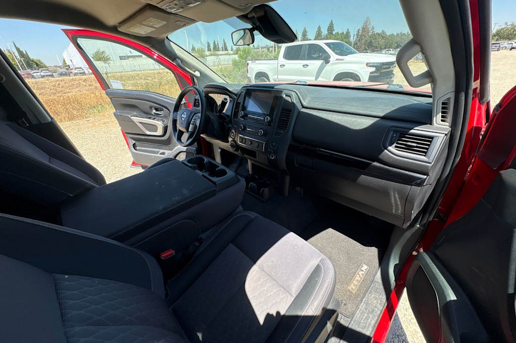 Thumbnail: 2022 Nissan Titan - 12