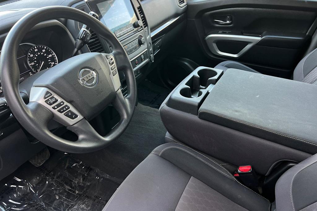 Thumbnail: 2022 Nissan Titan - 9