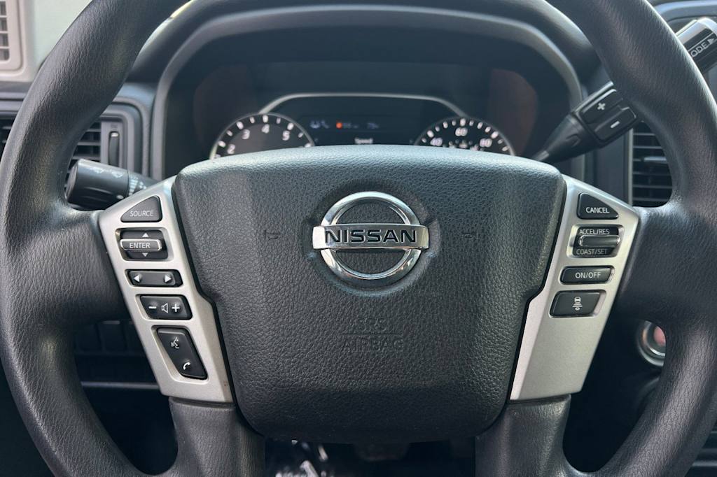Thumbnail: 2022 Nissan Titan - 27
