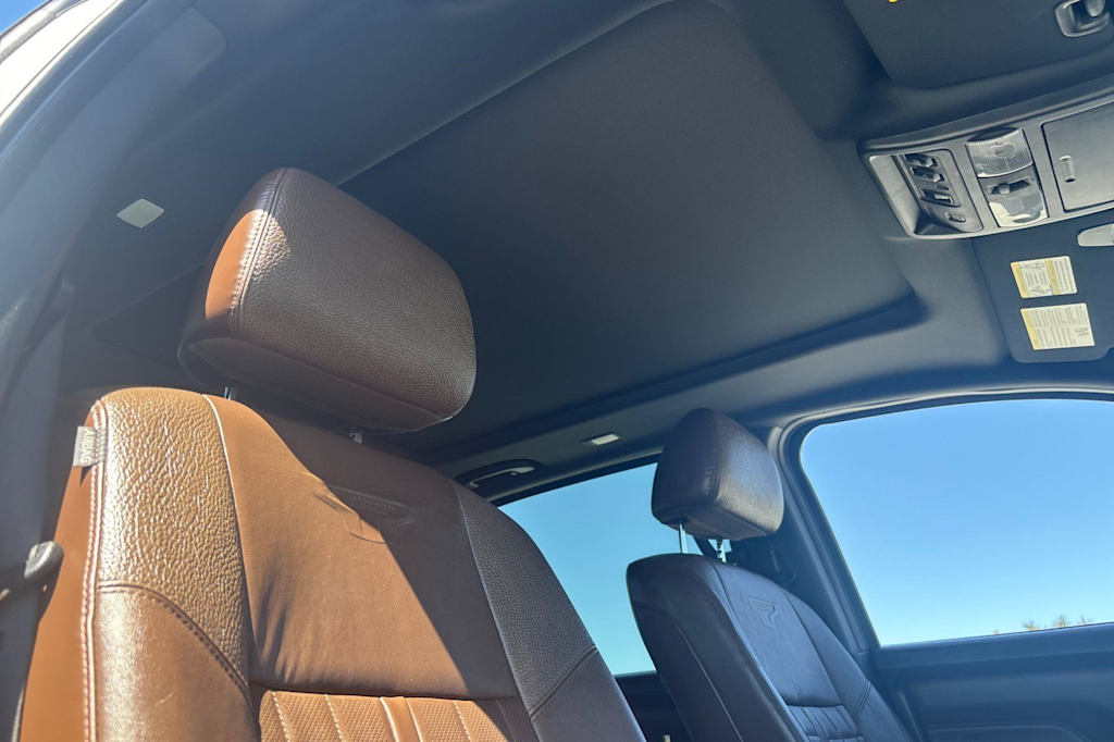 Thumbnail: 2021 Nissan Titan - 22