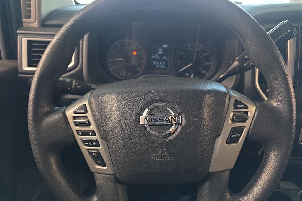 Thumbnail: 2018 Nissan Titan - 25