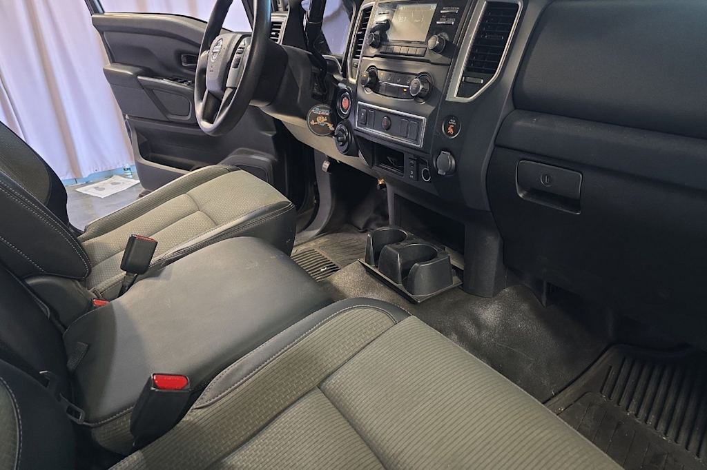 Thumbnail: 2018 Nissan Titan - 12