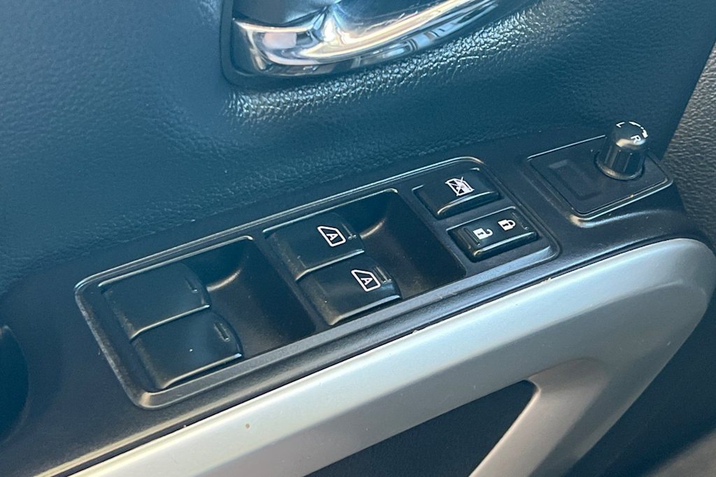 Thumbnail: 2019 Nissan Titan - 22