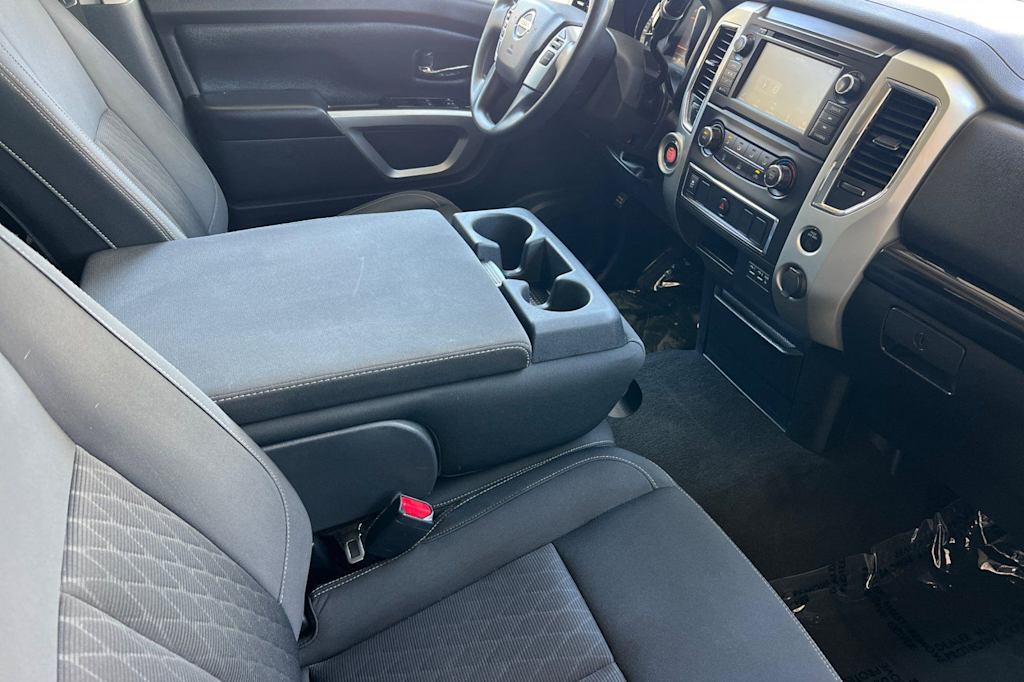 Thumbnail: 2019 Nissan Titan - 10