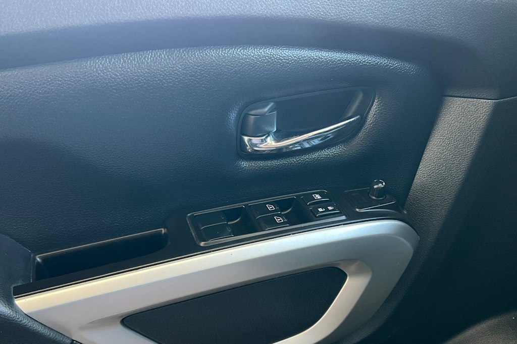 Thumbnail: 2019 Nissan Titan - 21