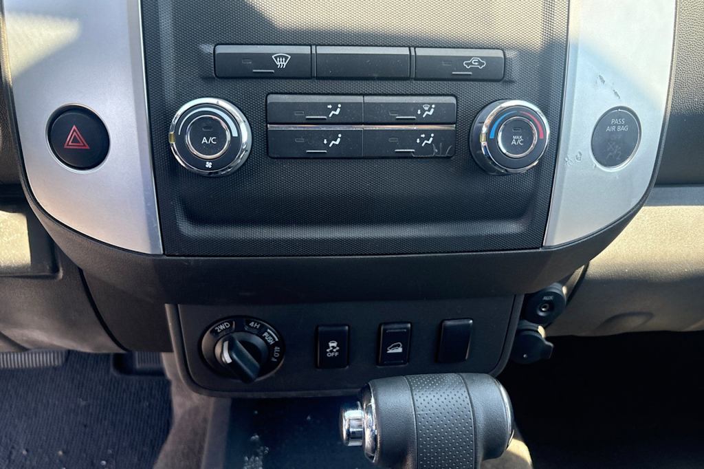 Thumbnail: 2012 Nissan Frontier - 24