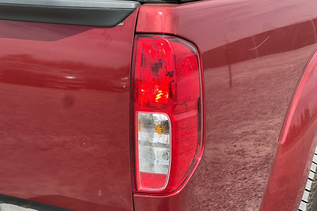 Thumbnail: 2017 Nissan Frontier - 32