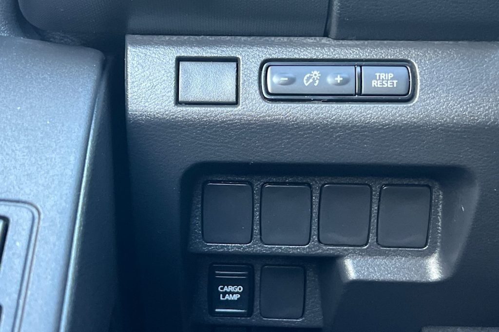 Thumbnail: 2023 Nissan Frontier - 32