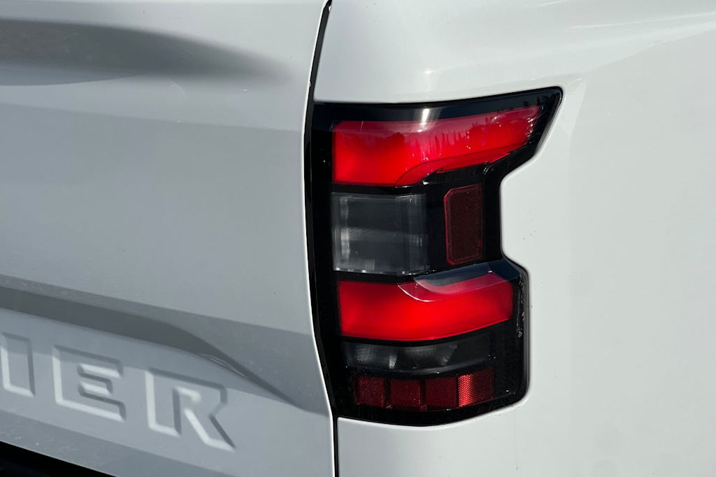 Thumbnail: 2023 Nissan Frontier - 34