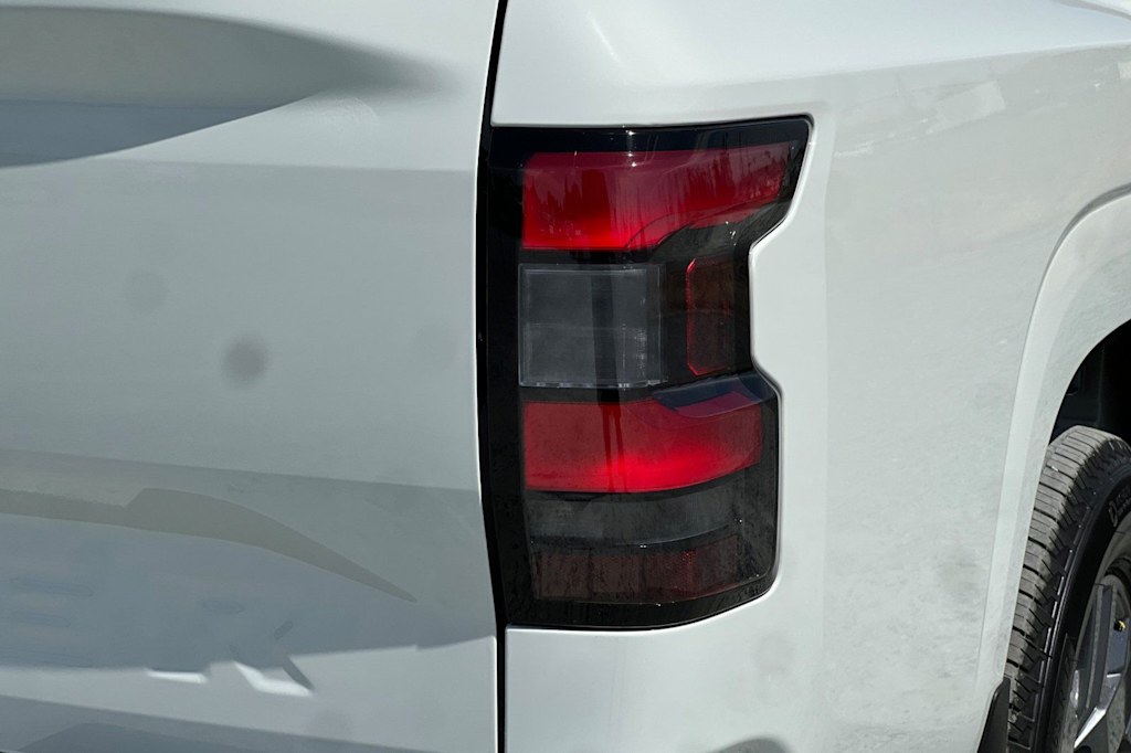 Thumbnail: 2026 Nissan Frontier - 32