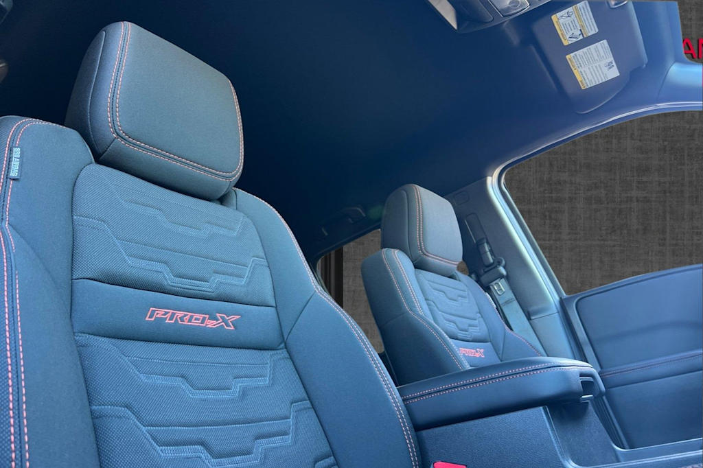 Thumbnail: 2025 Nissan Frontier - 14