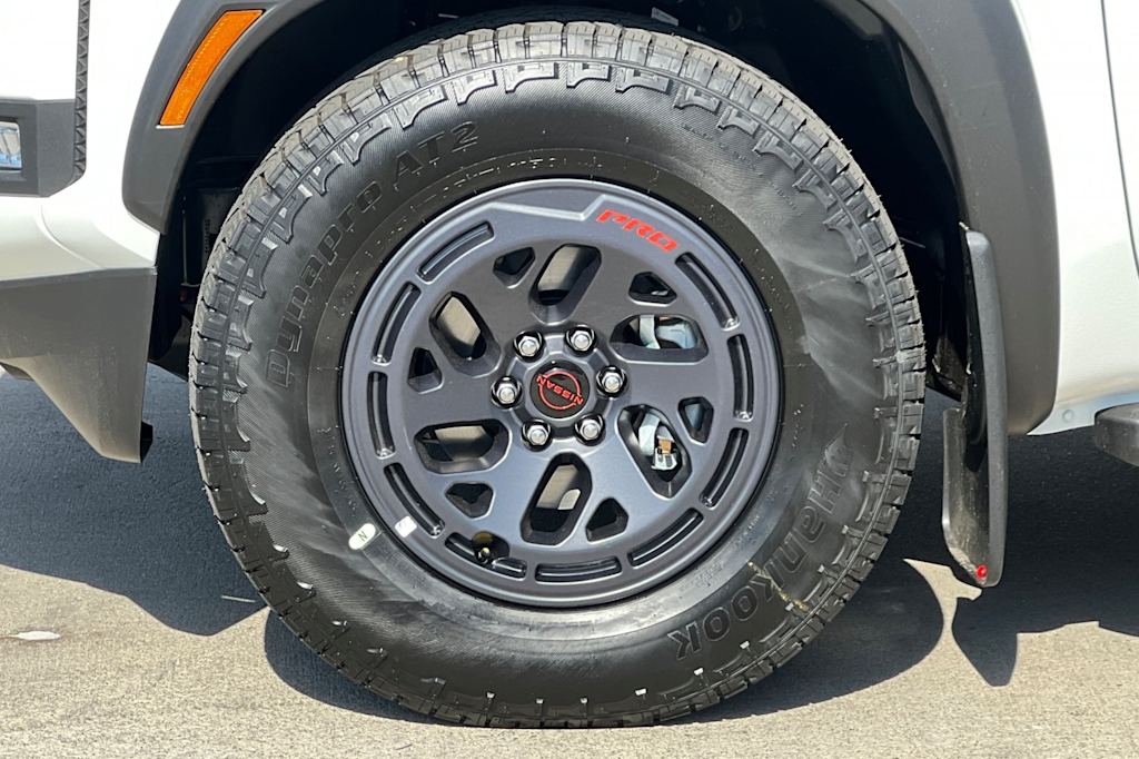 Thumbnail: 2025 Nissan Frontier - 8
