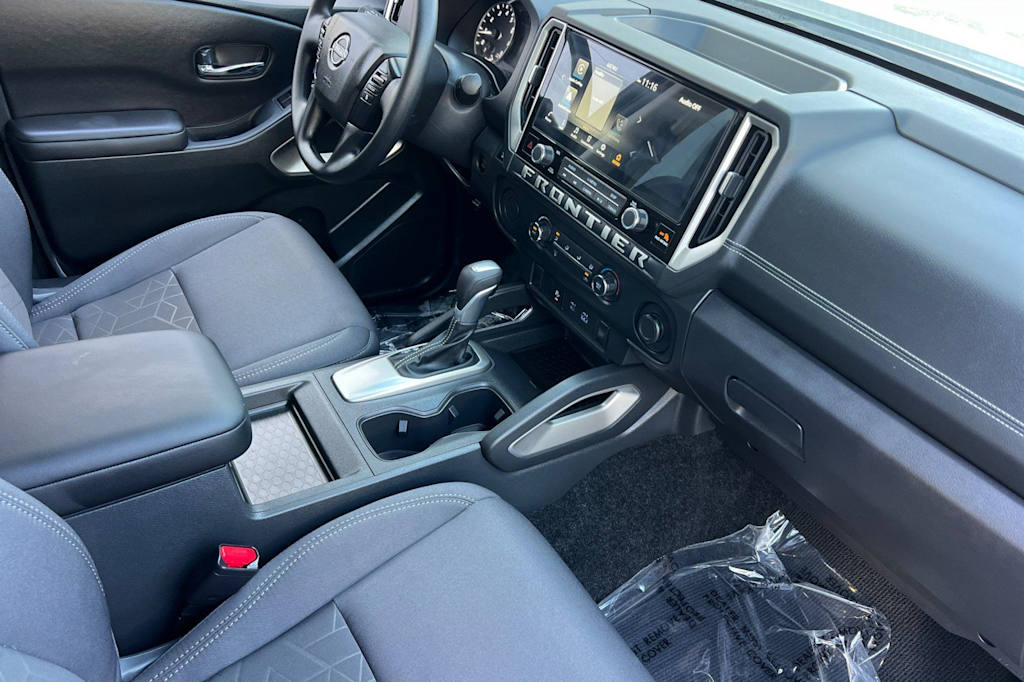 Thumbnail: 2026 Nissan Frontier - 13