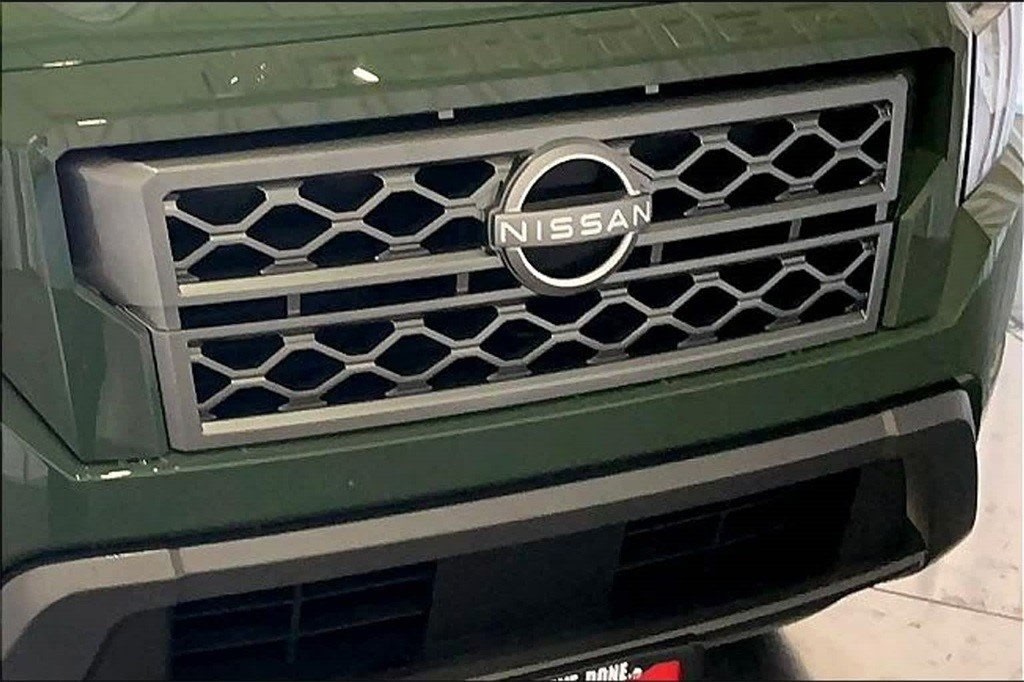 Thumbnail: 2024 Nissan Frontier - 7