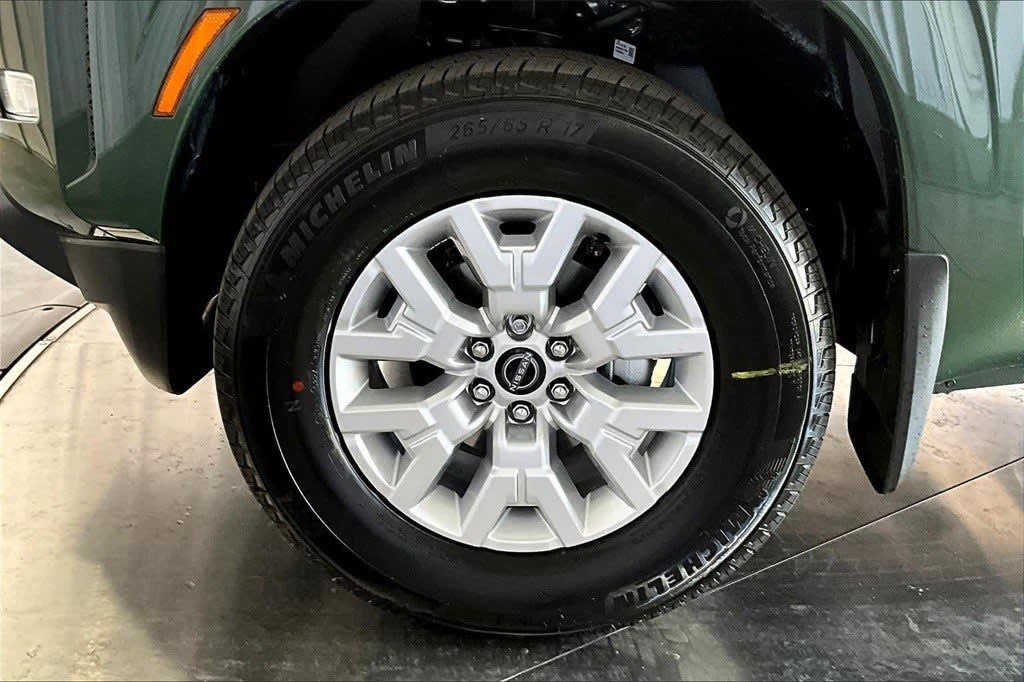 Thumbnail: 2024 Nissan Frontier - 8