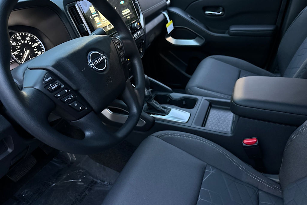 Thumbnail: 2025 Nissan Frontier - 9