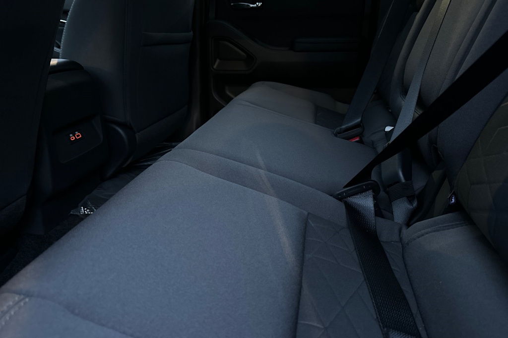 Thumbnail: 2025 Nissan Frontier - 10