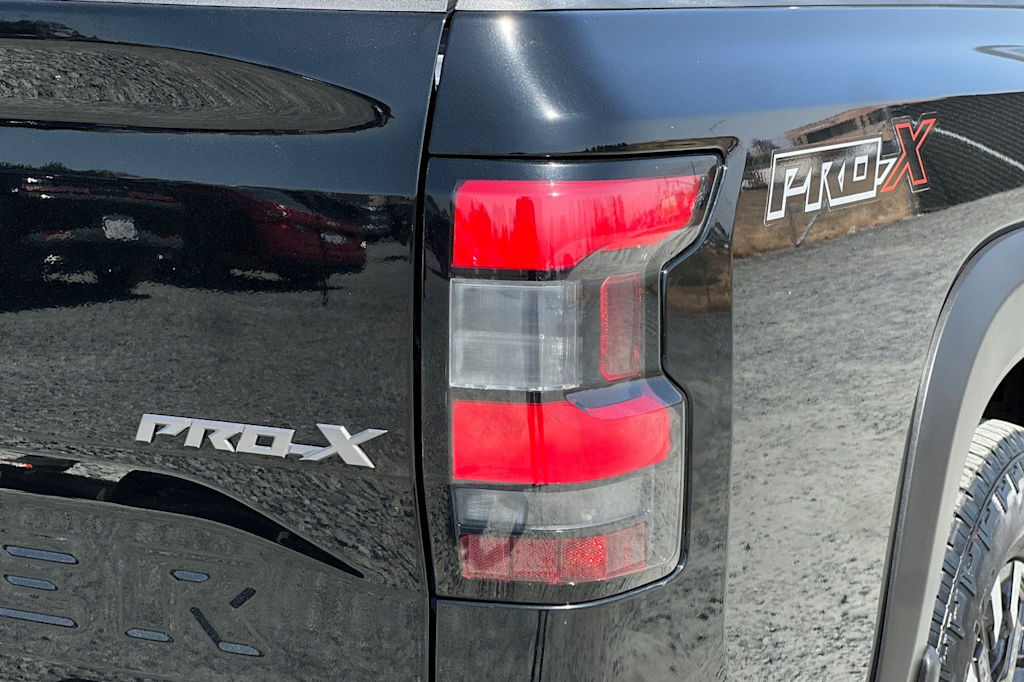 Thumbnail: 2023 Nissan Frontier - 32