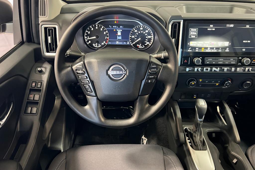 Thumbnail: 2025 Nissan Frontier - 12