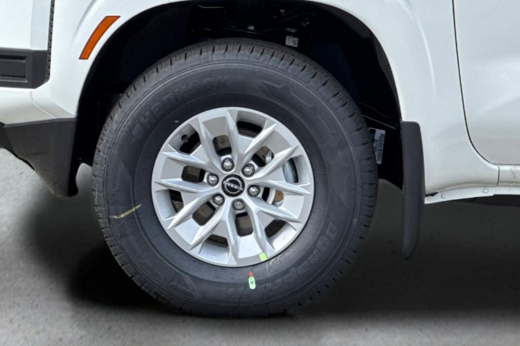 Thumbnail: 2026 Nissan Frontier - 7